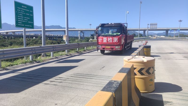 首都高速入口称重检测